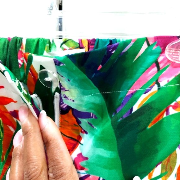 Gabriella Cogarette Suit PANTS( Never Worn) - Picture 7 of 9